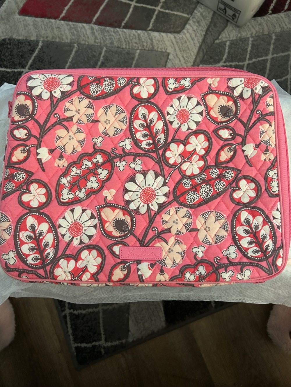 Vera Bradley Pink Floral Quilted Zip laptop holder